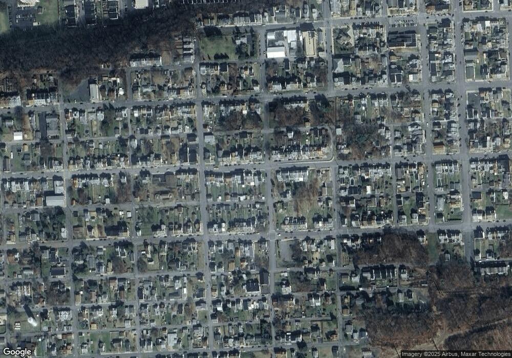 1004 W Pine St, Coal Township, PA 17866 - photo 1