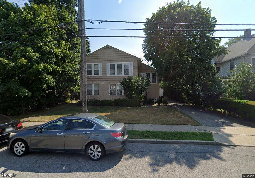 41 Spruce St unit 2, Cedarhurst, NY 11516 - photo 1