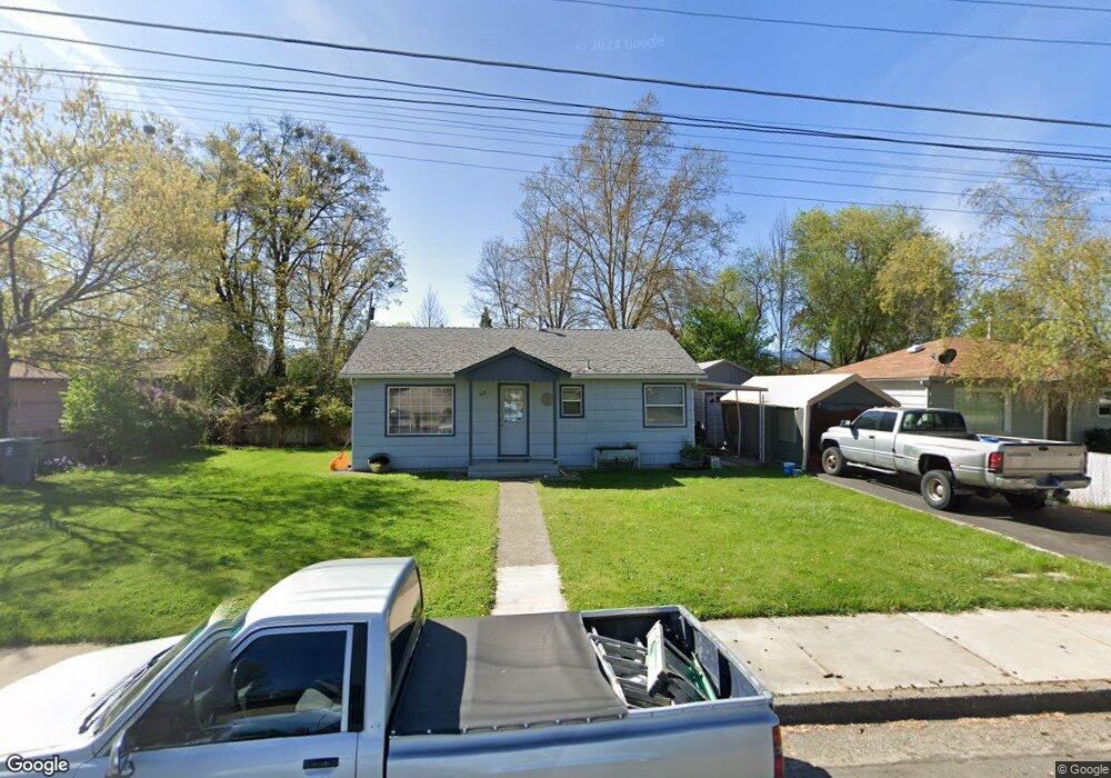 933 SW Rogue River Ave, Grants Pass, OR 97526 - photo 1