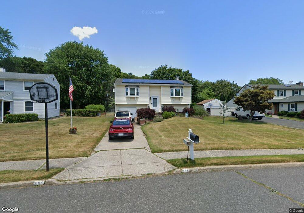 485 Greenbelt Pkwy, Holtsville, NY 11742 - photo 1