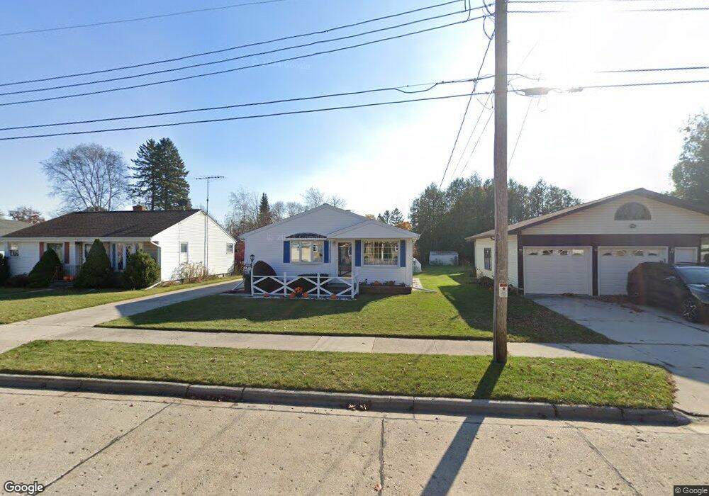 2121 35th St, Two Rivers, WI 54241 - photo 1