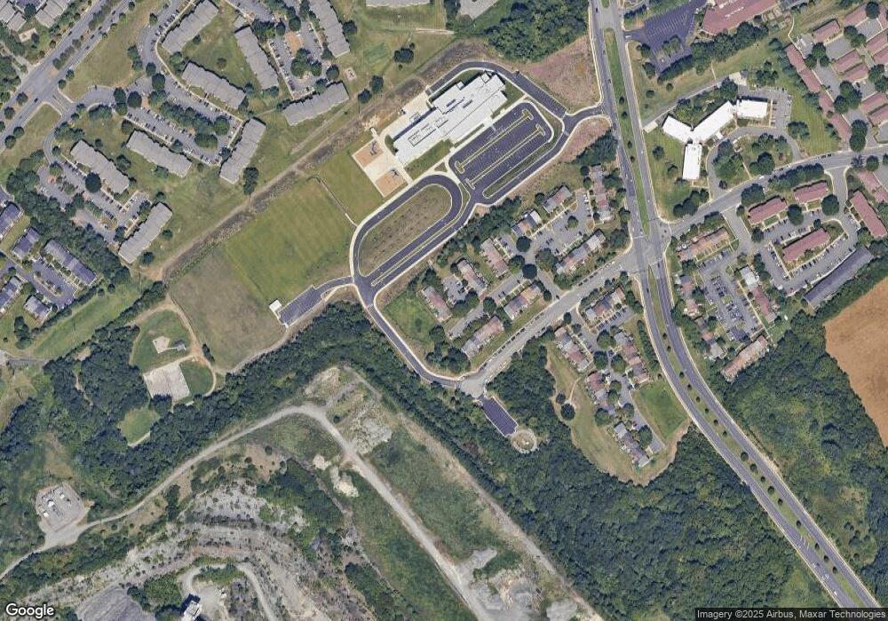 8238 Blue Ridge Ct, Manassas, VA 20109 - photo 1