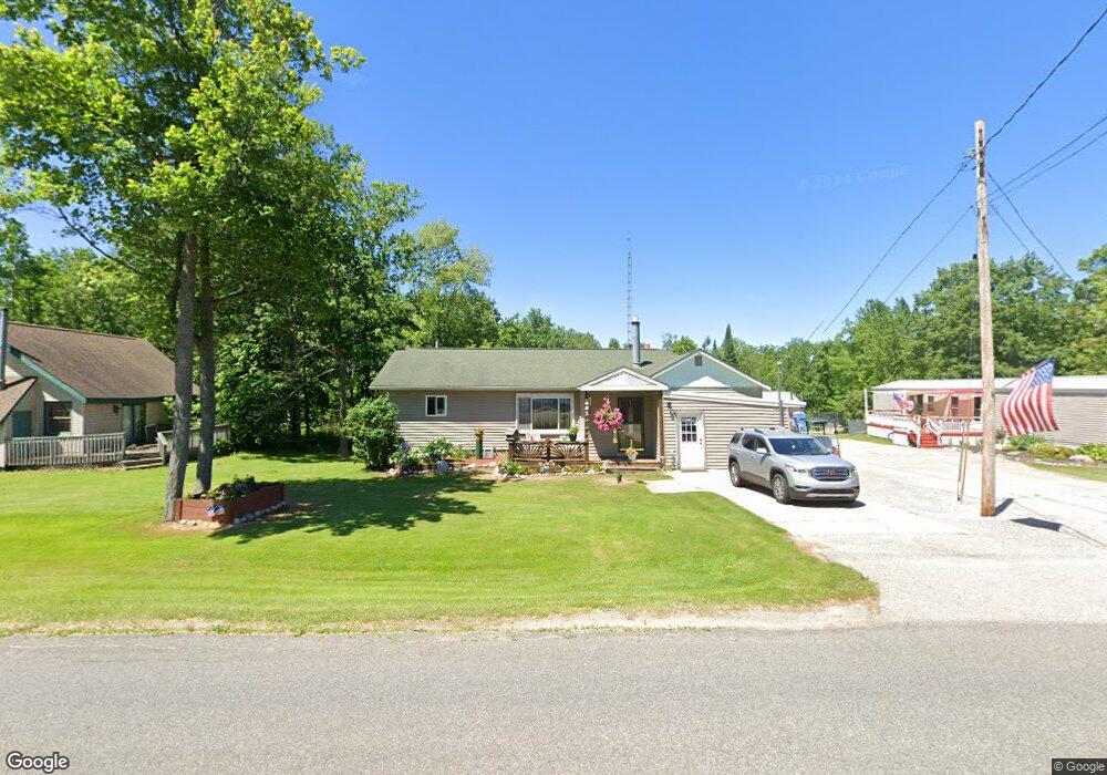 681 N Lakeview Dr, Hale, MI 48739 - photo 1