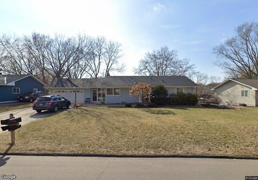 5224 Birch Rd, Minnetonka, MN 55345 - photo 1