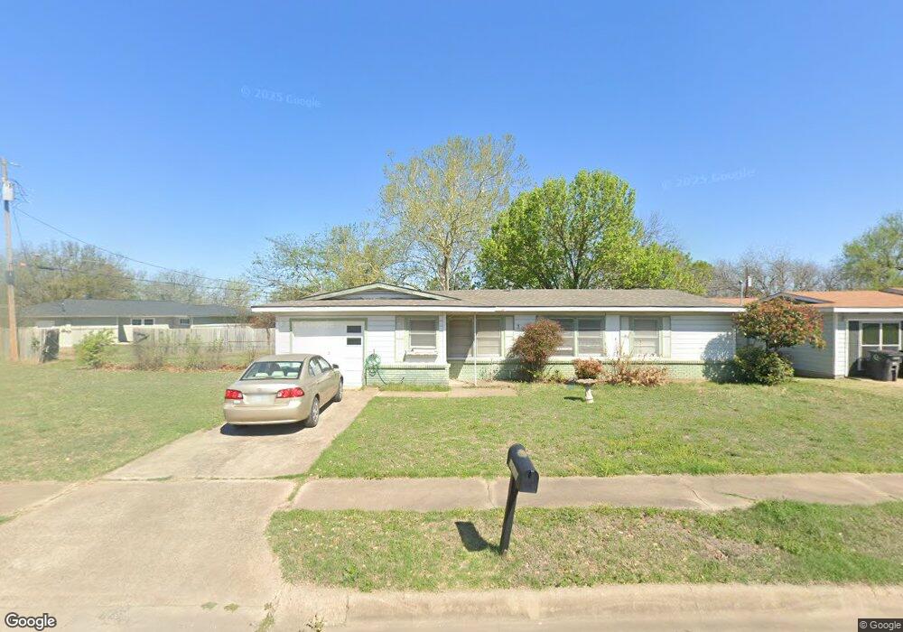 1310 Rose Ave, Cleburne, TX 76033 - photo 1