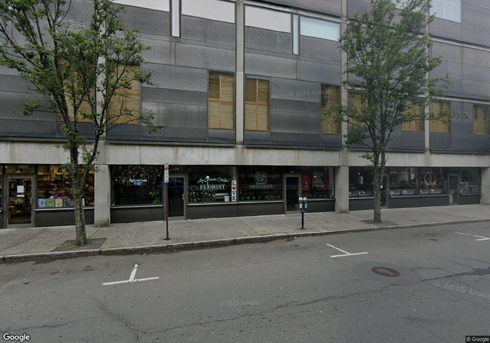 1092 Chapel St, New Haven, CT 06510 - photo 1