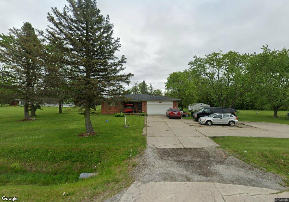 4437 W Carpenter Rd, Flint, MI 48504 - photo 1