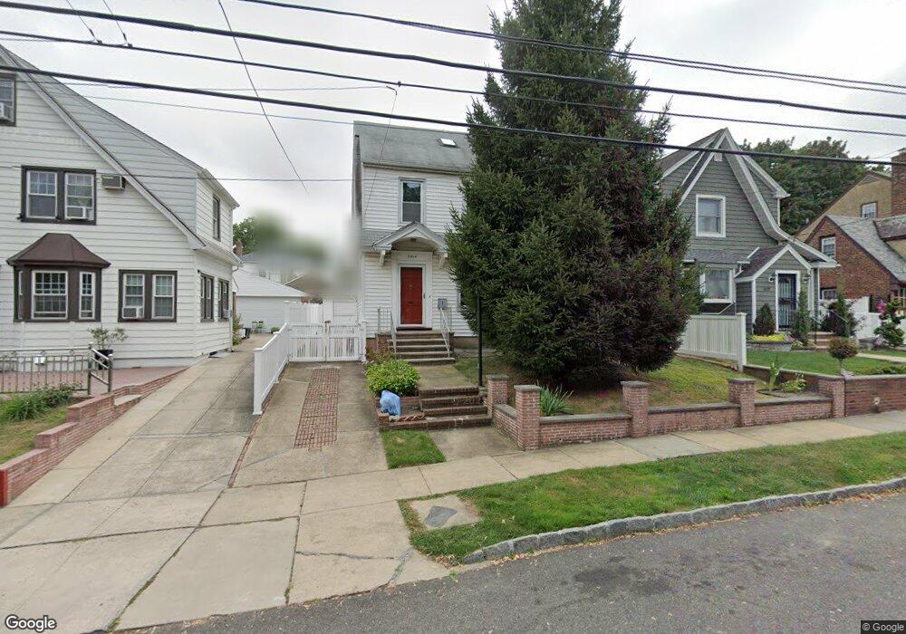 3215 169th St, Flushing, NY 11358 - photo 1