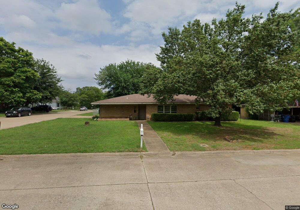 1300 S Barrett Ave, Denison, TX 75020 - photo 1