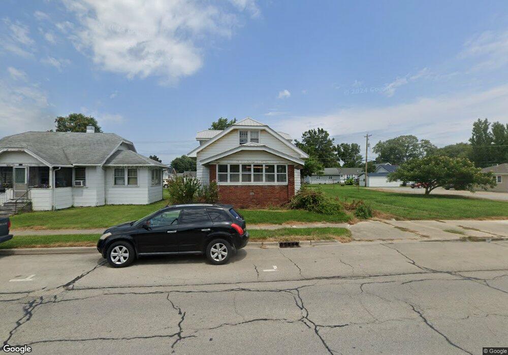 1006 W Jefferson Ave, Effingham, IL 62401 - photo 1