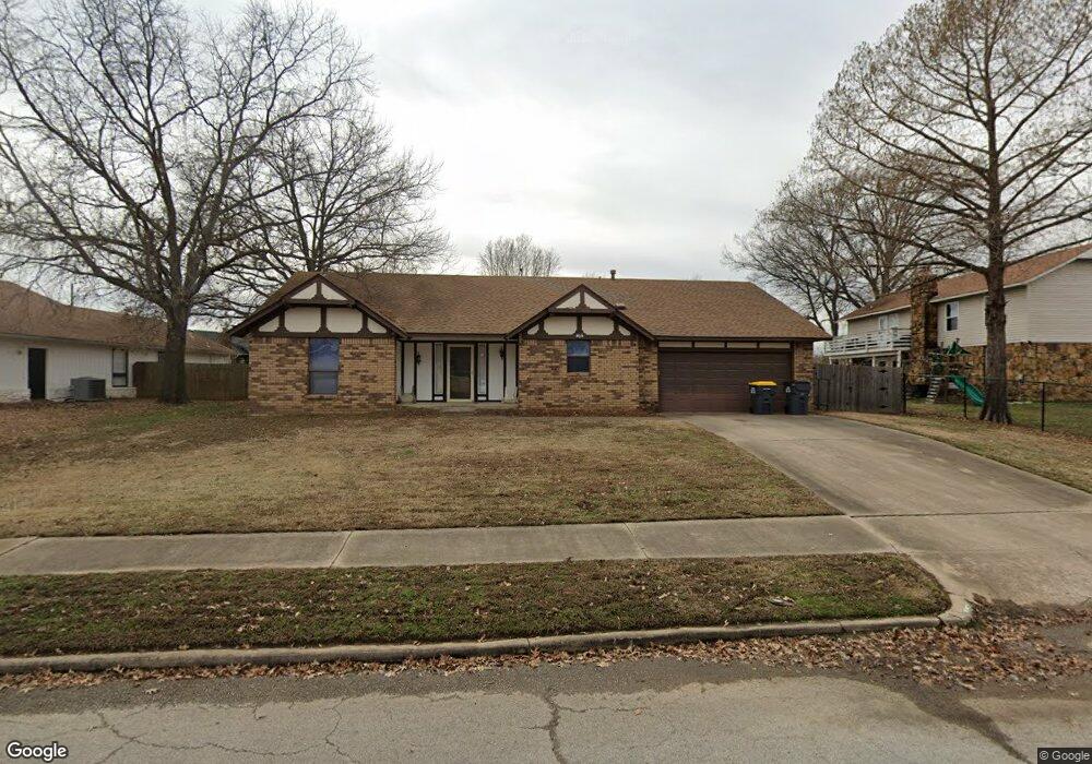 186 Fox Run Cir, Jenks, OK 74037 - photo 1