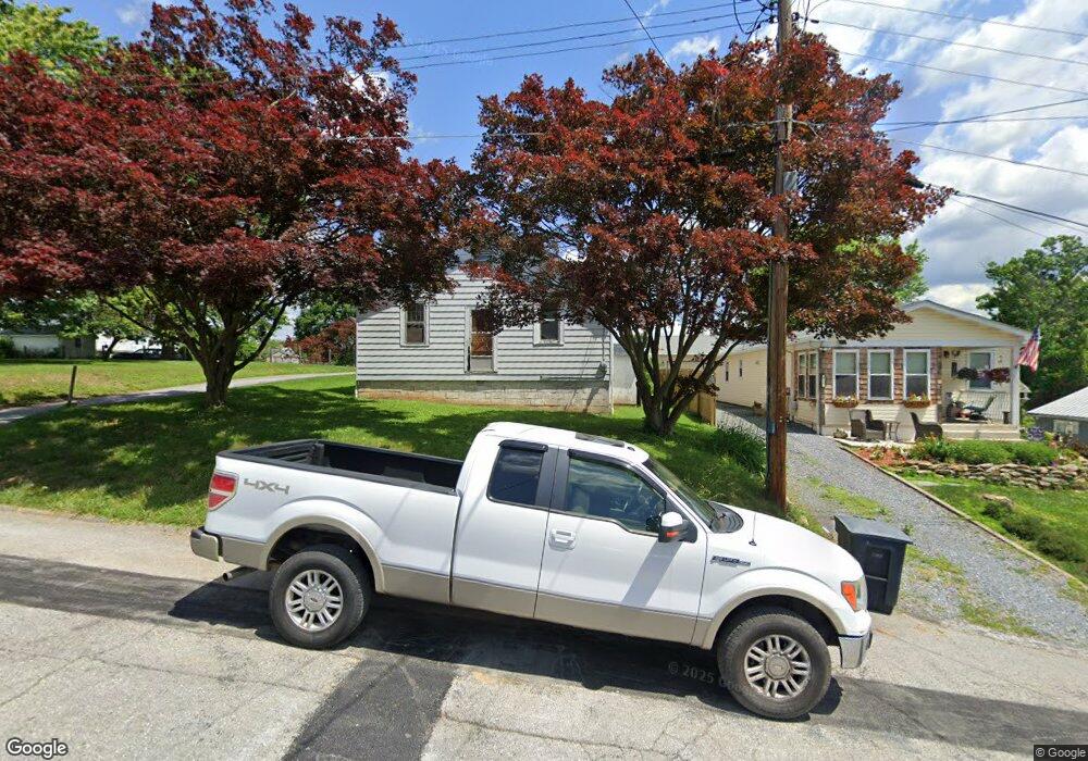 909 E E St, Brunswick, MD 21716 - photo 1