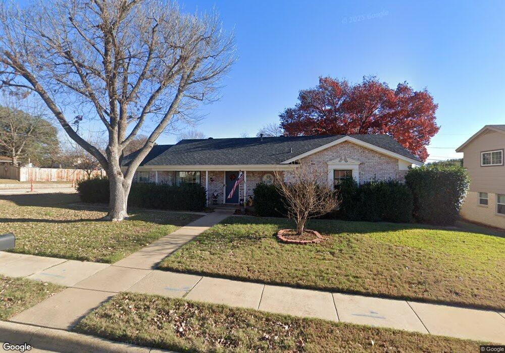 1824 Gettysburg Place, Bedford, TX 76022 - photo 1