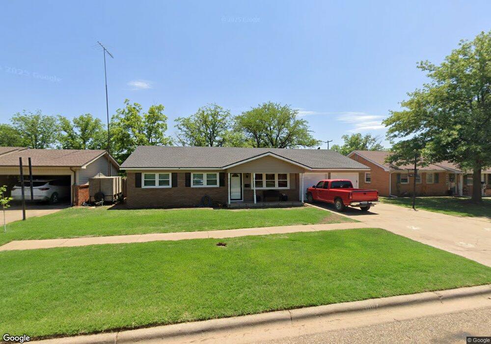 3007 W 19th St, Plainview, TX 79072 - photo 1