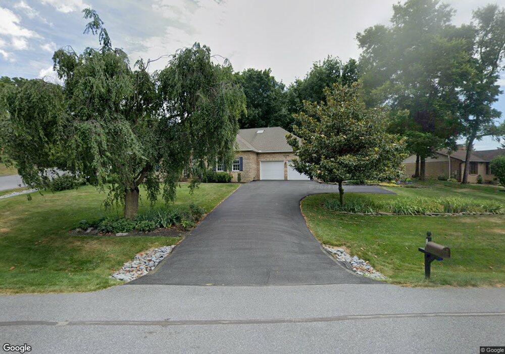 11043 Eastwood Dr, Hagerstown, MD 21742 - photo 1