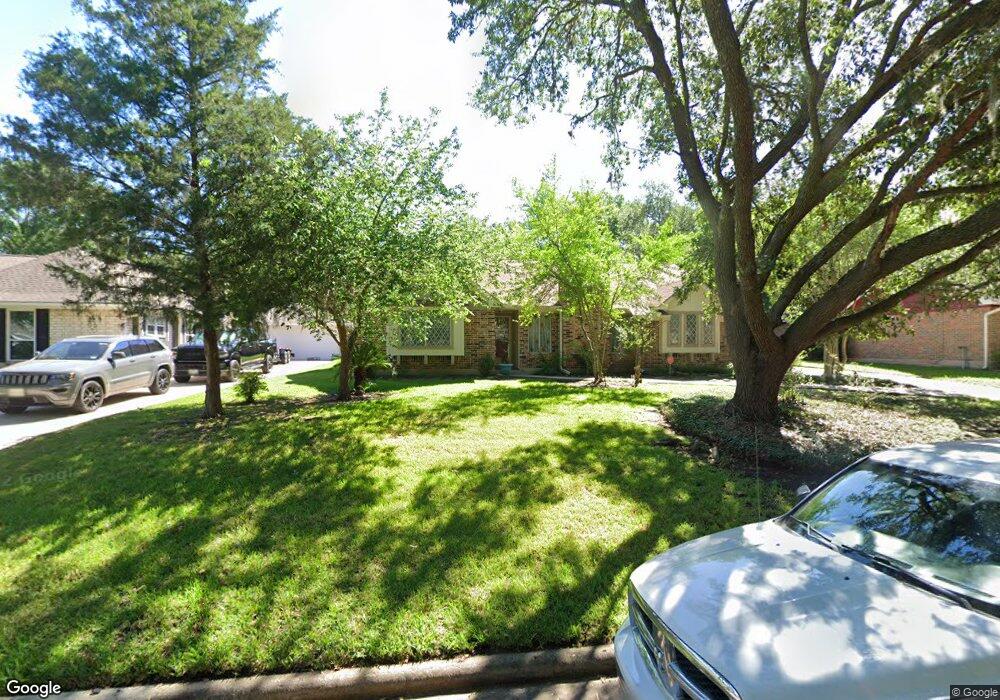 5427 Apple Blossom Ln, Friendswood, TX 77546 - photo 1