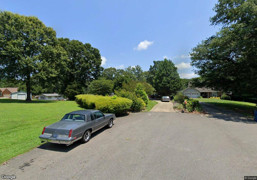 2068 Stoneview Ct, Shelby, NC 28150 - photo 1