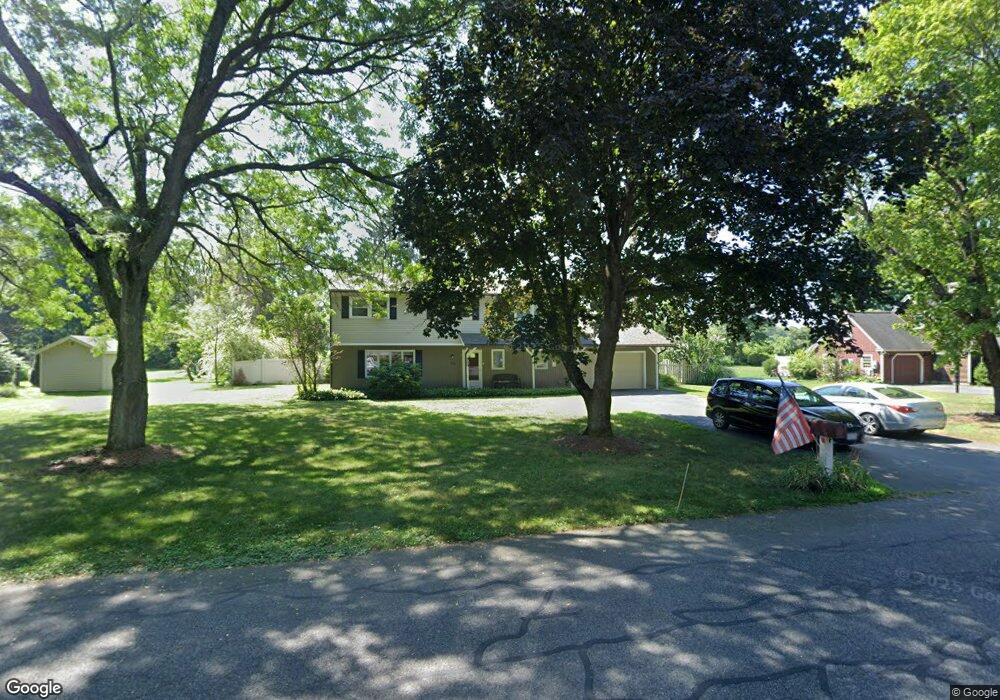 22 Capt Lathrop Dr, South Deerfield, MA 01373 - photo 1