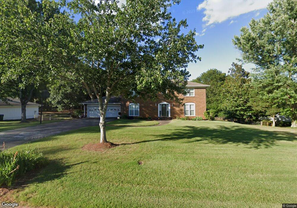 525 Meadowglen Trail, Roswell, GA 30075 - photo 1