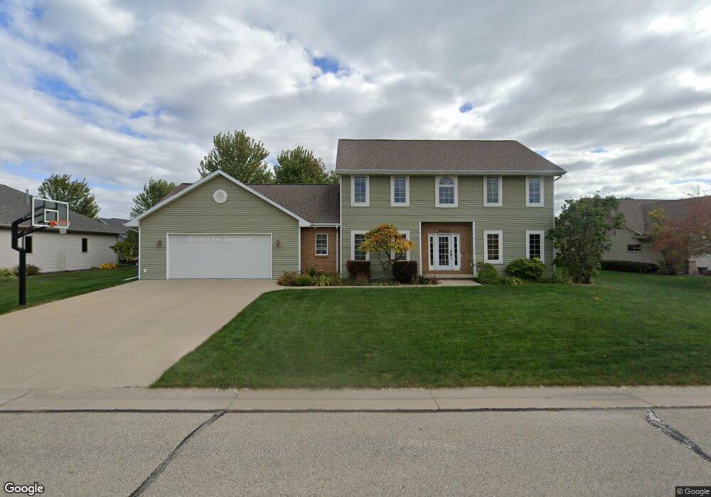 W6053 Nolan Dr, Appleton, WI 54915 - photo 1