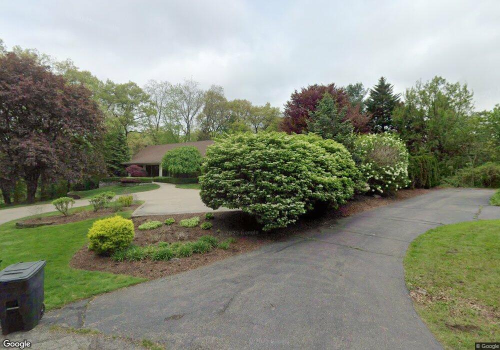 854 Jonathan Ln, Bloomfield Hills, MI 48302 - photo 1