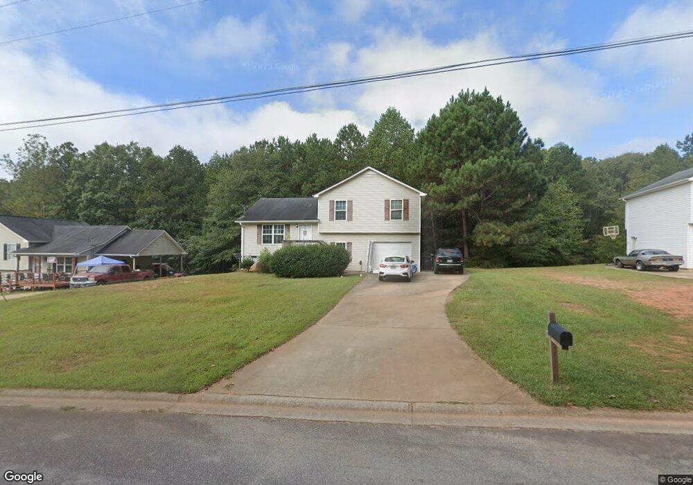 330 Lambert Overlook Cir, Carrollton, GA 30117 - photo 1
