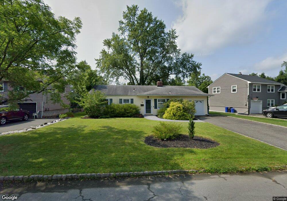 13 Hawthorne Dr, Livingston, NJ 07039 - photo 1