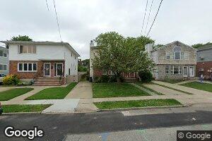 9 Hickory Rd Unit B, Port Washington, NY 11050