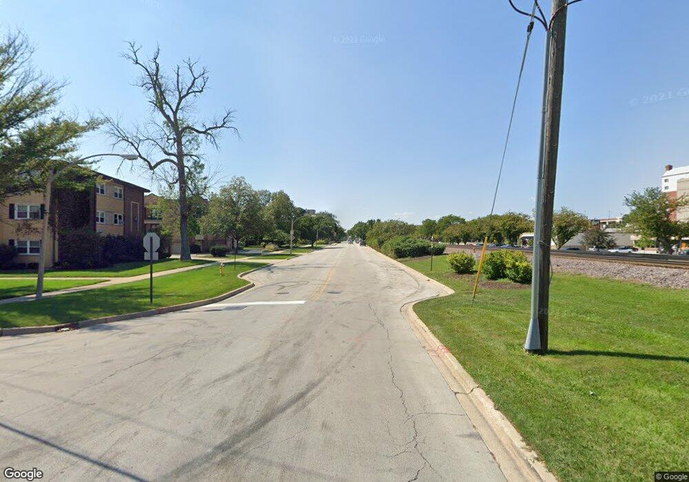 2 Arlington Ave, Elmhurst, IL 60126 - photo 1