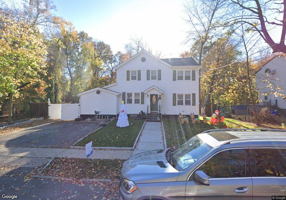 664 Elm Ave, Ridgefield, NJ 07657 - photo 1