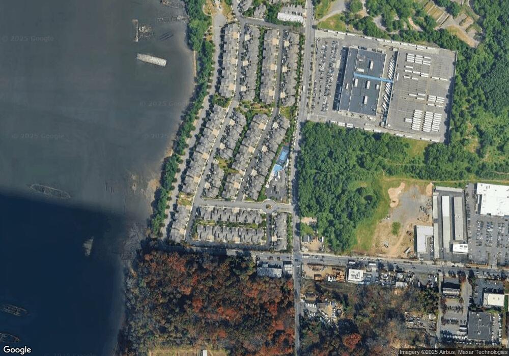 21 Topside Ln, Staten Island, NY 10309 - photo 1