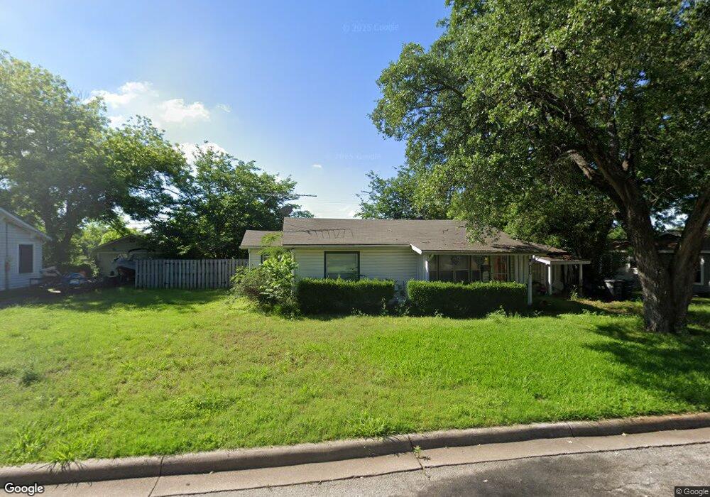 123 Circle Dr, Cleburne, TX 76033 - photo 1