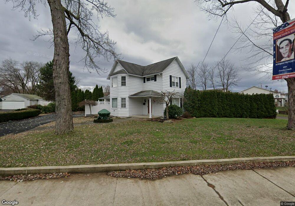 522 Main St, Moosic, PA 18507 - photo 1