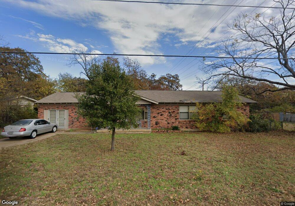 208 Holder Dr, Hurst, TX 76053 - photo 1