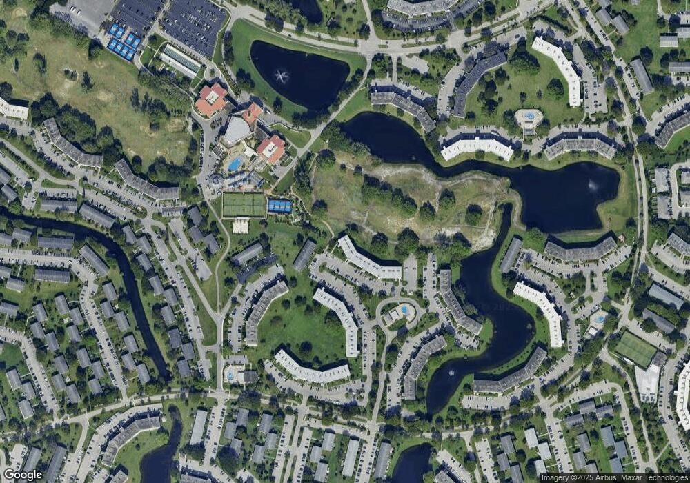 154 Grantham C, Deerfield Beach, FL 33442 - photo 1