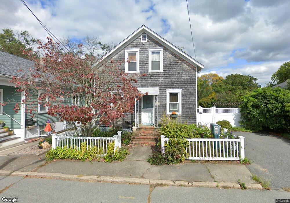15 Garfield St, South Dartmouth, MA 02748 - photo 1