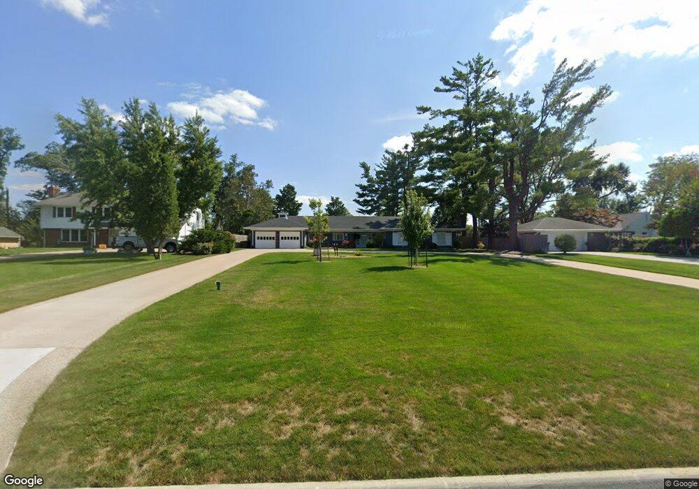 423 Cottage Grove Ave SE, Cedar Rapids, IA 52403 - photo 1