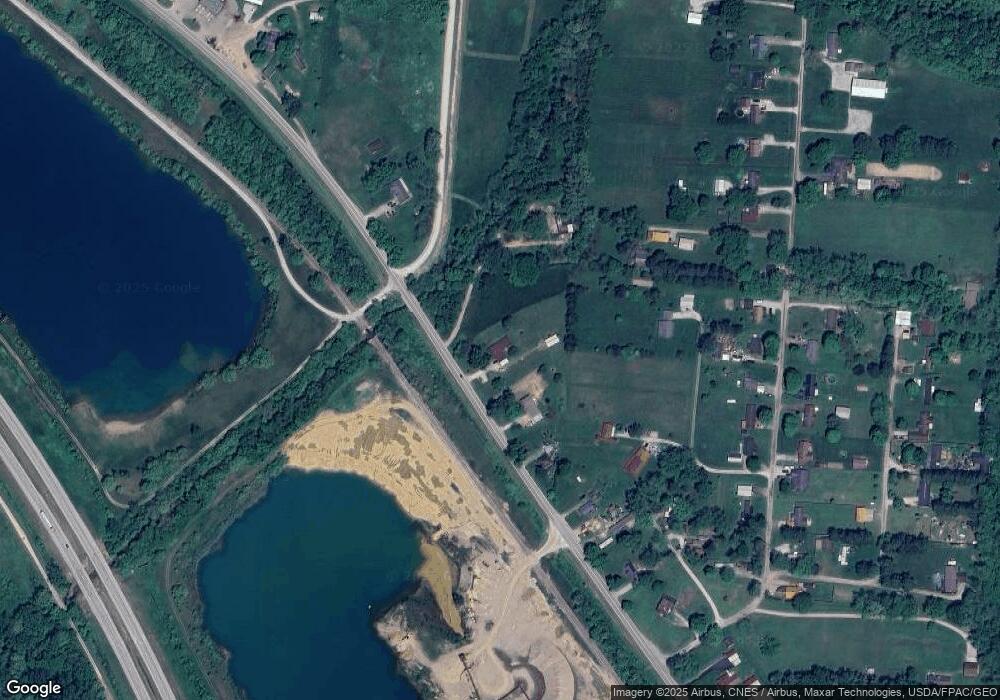 35926 Hocking Dr, Logan, OH 43138 - photo 1