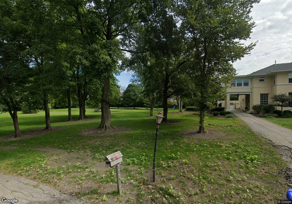 1671 Hawthorne Ln, Wheaton, IL 60189 - photo 1