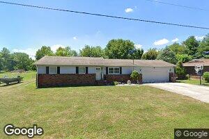 945 Alton St, Gillespie, IL 62033