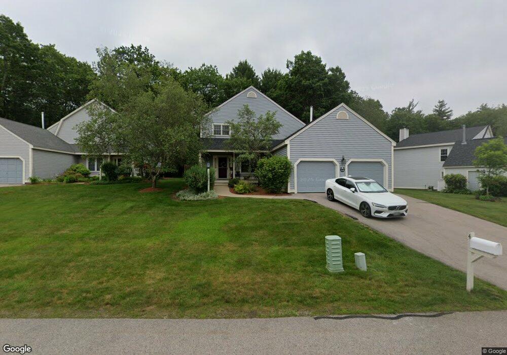 4 Roberta Dr, MerriMacK, NH 03054 - photo 1