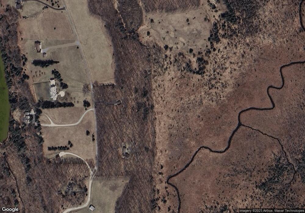 8045 Mulberry Ln, Charlevoix, MI 49720 - photo 1