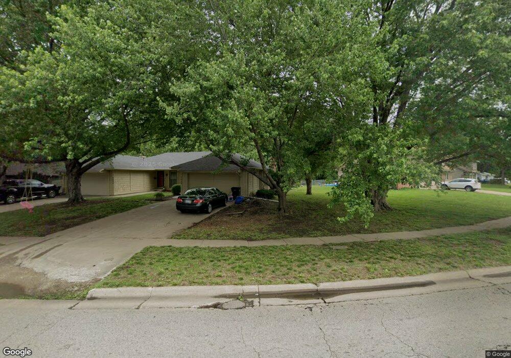 3626 SW Oak Pkwy, Topeka, KS 66614 - photo 1