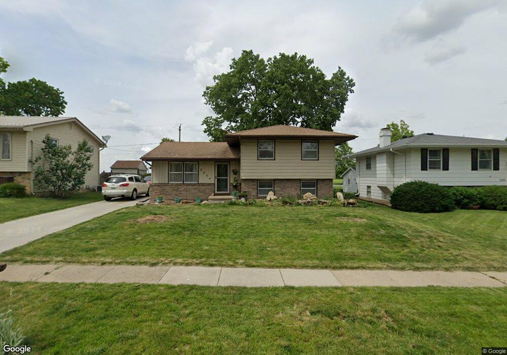2434 E Aurora Ave, Des Moines, IA 50317 - photo 1