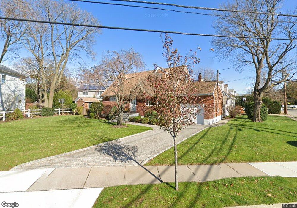 120 Evergreen Ave, Bethpage, NY 11714 - photo 1