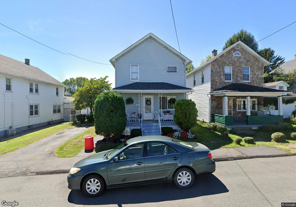 411 W Taylor St, Taylor, PA 18517 - photo 1