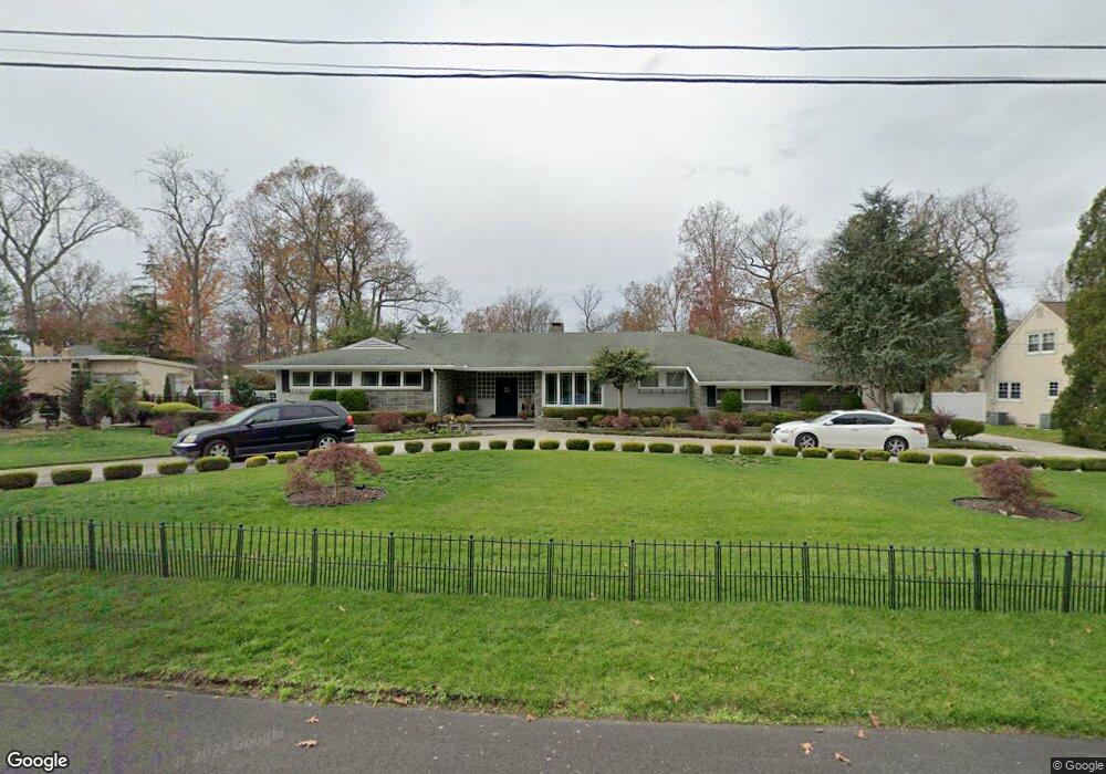 1306 Greenwood Dr, Vineland, NJ 08361 - photo 1