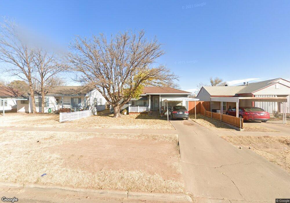 1306 Utica St, Plainview, TX 79072 - photo 1