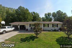990 2nd St, Keyesport, IL 62253