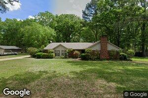 1306 Mapleview Rd, West Point, MS 39773